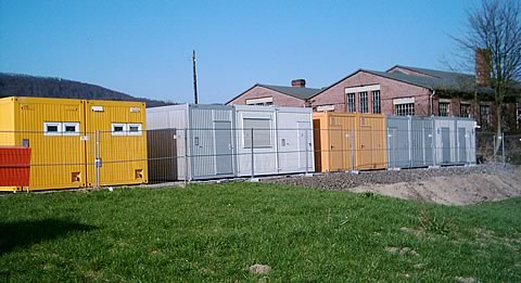 Bei MBN-Modulwelt Lars Hoppe GmbH knnen Sie hochwertige Brocontainer mieten oder auch passende Sanitrcontainer. Weitere Containeranlagen knnen Sie bei Uns planen lassen und mieten im Raum Hannover, Bielefeld, Braunschweig, Celle, Hildesheim und Paderborn.